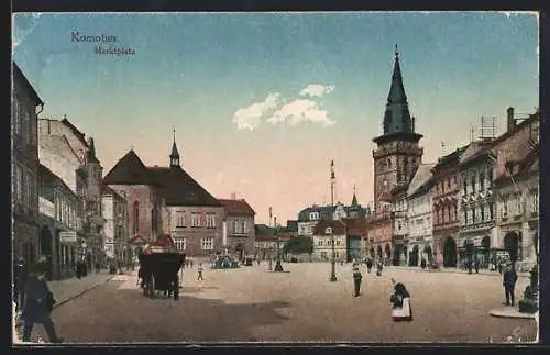 AK Komotau / Chomutov, Marktplatz mit Blick zur Kirche