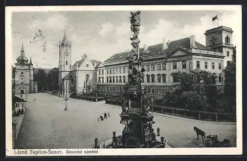 AK Teplitz Schönau-Teplice, an der Gedenksäule, Blick zur Kirche