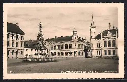 AK Reichstadt, Denkmal auf dem Marktplatz