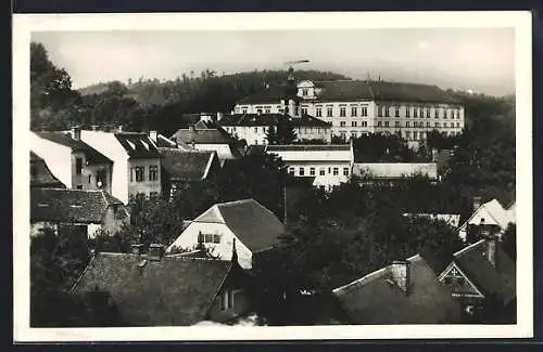 AK Zakupy, Celkovy Pohled, Zamek