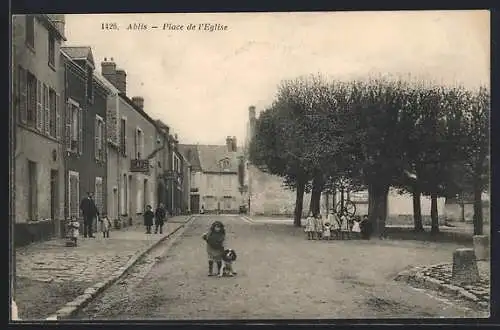 AK Ablis, Place de l`Église avec enfants et chiens sur la place