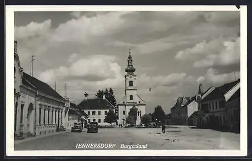 AK Jennersdorf /Burgenland, Platzpartie mit Blick zur Kirche