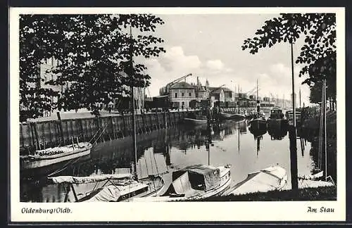 AK Oldenburg / O., Partie am Stau mit Verladebahnhof, Dampfer