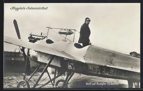 Foto-AK Sanke Nr. 104: Berlin, Flugplatz Johannisthal, Hirth auf Rumpler-Eindecker