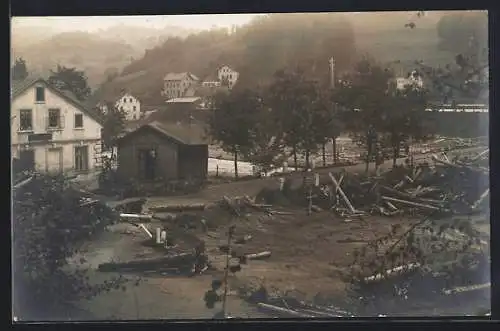 AK Dessendorf, Dammbruchkatastrophe 1916, Partie beim Gasthaus Wilibald Neuwinger