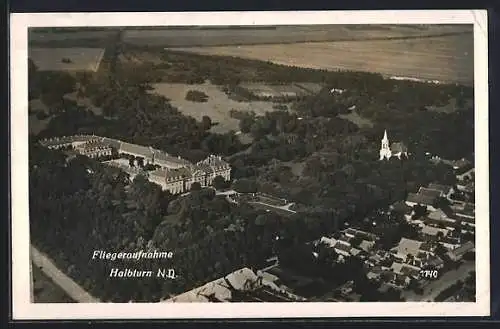 AK Halbturn, Fliegeraufnahme des Ortes mit Schloss und Kirche