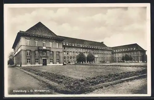 AK Oldenburg / O., Blick auf das Ministerium