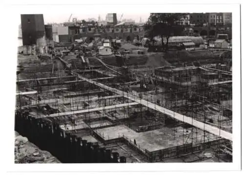 41 Fotografien L. C. C., London, Ansicht London, Bau der Royal Festival Hall 1949-1951, Baustelle