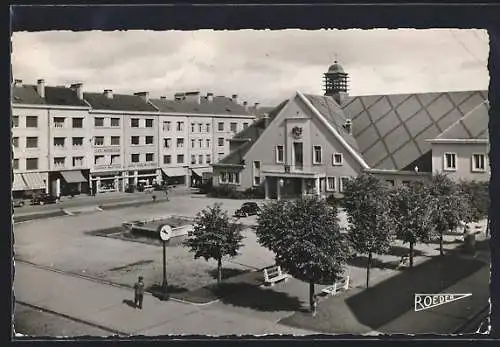 AK Charmes, Place Henri-Breton et l`Hotel de Ville