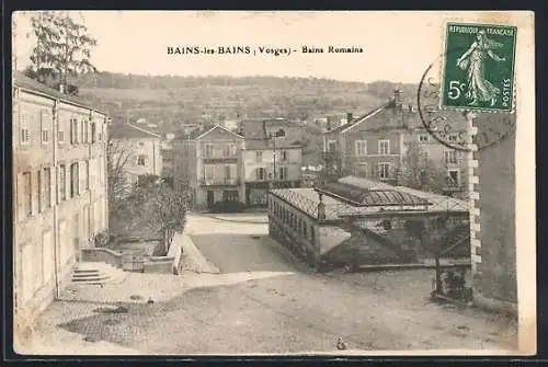 AK Bains-les-Bains, Bains Romains et vue sur la place centrale