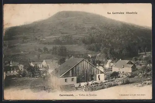 AK Cornimont, Vallée de Xoulce, vue d`un village avec colline en arrière-plan