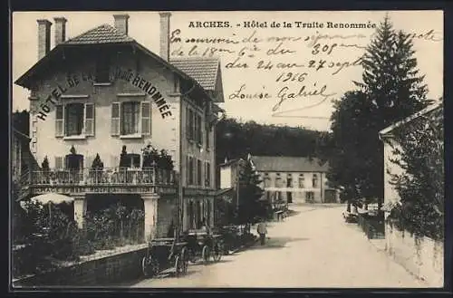 AK Arches, Hôtel de la Truite Renommée et rue paisible