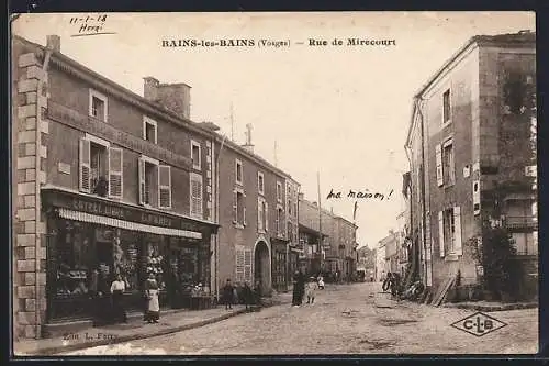 AK Bains-les-Bains, Rue de Mirecourt avec commerces et passants