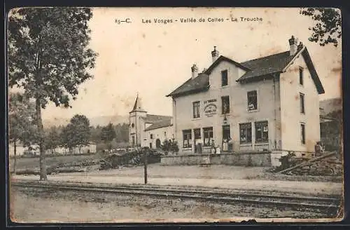 AK La Trouche /Vallée de Celles, Vue de l`hôtel et de l`église dans les Vosges