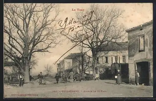 AK Puylaurens, Avenue de St-Paul avec passants et arbres dénudés