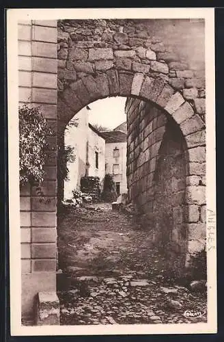 AK Anglès-du-Tarn, Le Portail bas, Dernier vestige des remparts