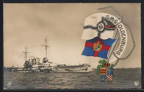 AK Kriegsschiff S.M.S. Oldenburg beim Verlassen des Hafens, Reichskriegsflagge und Flagge Oldenburgs