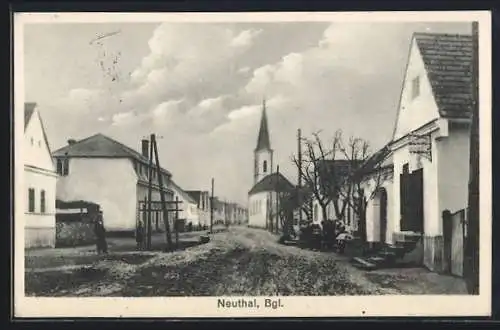 AK Neutal /Bgl., Strassenpartie mit Blick zur Kirche