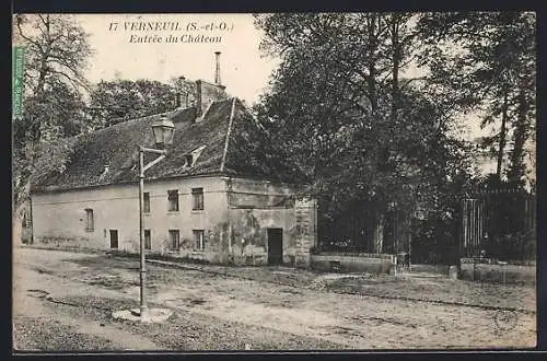 AK Verneuil /S.-et-O., Entrée du Chateau