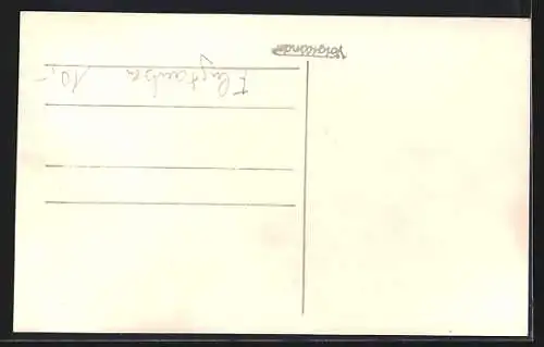 Foto-AK Taubenbesitzer vor einem Flugtaubenschlag