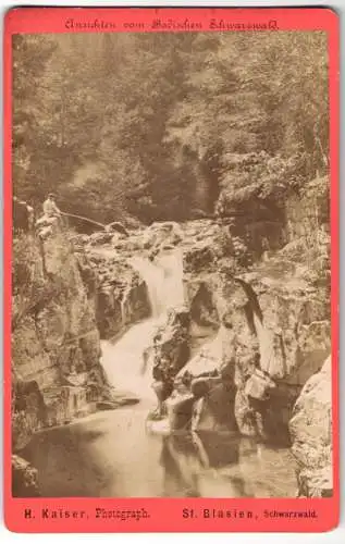 Fotografie H. Kaiser, St. Blasien, Ansicht St. Blasien / Schwarzwald, Angler am Wasserfall