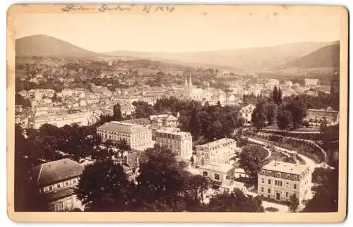 Fotografie unbekannter Fotograf, Ansicht Baden-Baden, Panorama um 1886