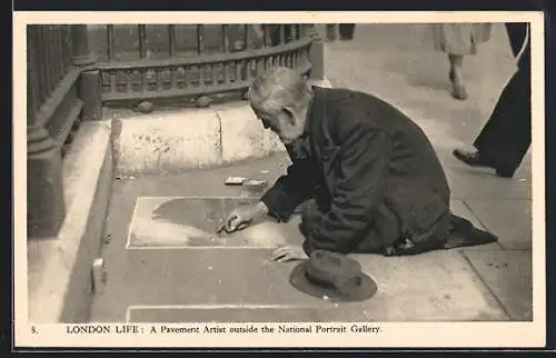 AK London Life, a Pavement Artist outside the National Portrait Gallery