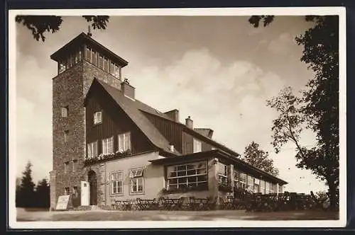 AK Komotau, Gasthaus mit Aussichtsturm und Terrasse