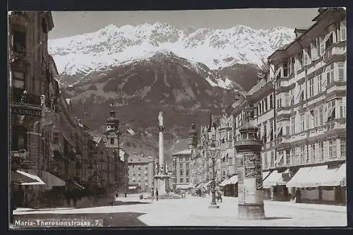 Foto-AK Fritz Gratl: Innsbruck, Maria-Theresienstrasse mit Bergpanorama