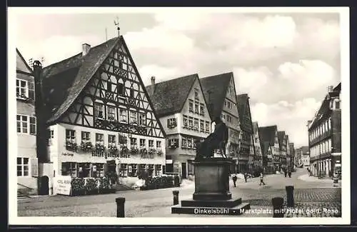 AK Dinkelsbühl, Marktplatz mit Hotel goldne Rose