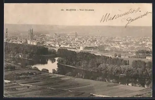 AK Mantes, Vue générale de la ville et de la rivière en arrière-plan