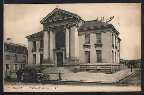 AK Mantes, Palais de Justice avec voitures à l`avant-plan