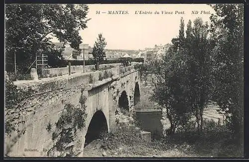 AK Mantes, L`Entrée du Vieux Pont