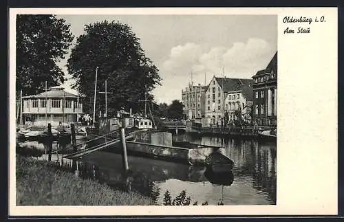 AK Oldenburg i. O., Am Stau, Boote am Ufer