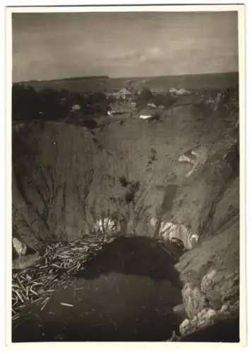 Fotografie unbekannter Fotograf, Ansicht Akna Slatina / Ukraine, Ortsansicht nach einem Erdfall