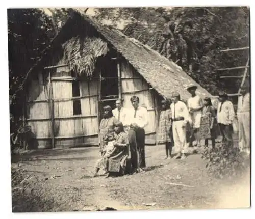 22 Fotografien Ansicht Panama-Stadt, Panamaer mit Familie vor Holzhütte, Ruine der alten Stadt