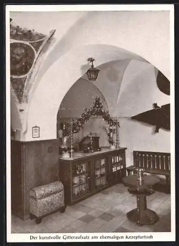 AK Bayreuth, Mohren-Apotheke, kunstvolle Gitteraufsatz am ehemaligen Rezepturtisch