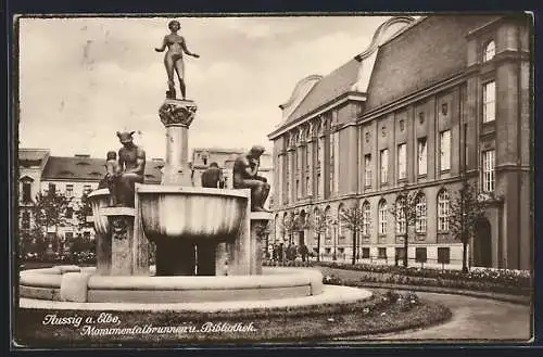 AK Aussig a. Elbe, Monumentalbrunnen und Bibliothek