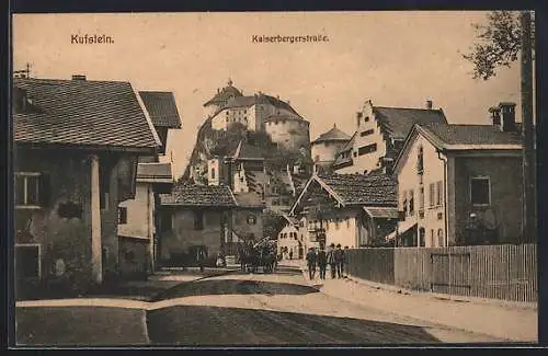 AK Kufstein, Kaiserbergerstrasse gegen Burganlage