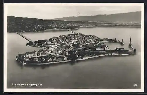 AK Lindau / Bodensee, Insel vom Flugzeug aus gesehen