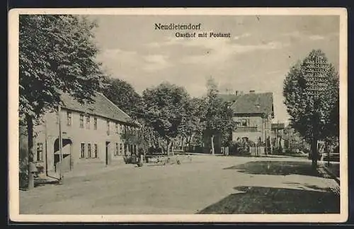 AK Neudietendorf, Gasthof mit Postamt an der Gothaer Strasse