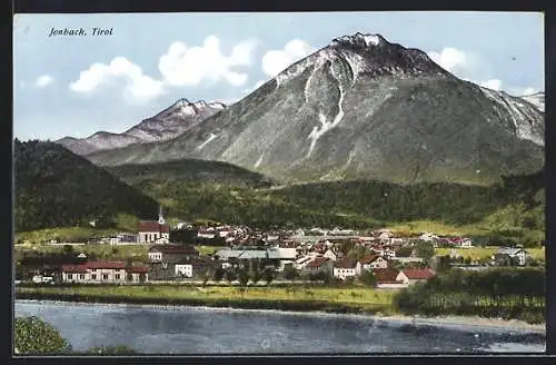 AK Jenbach /Tirol, Ortsansicht gegen die Berge