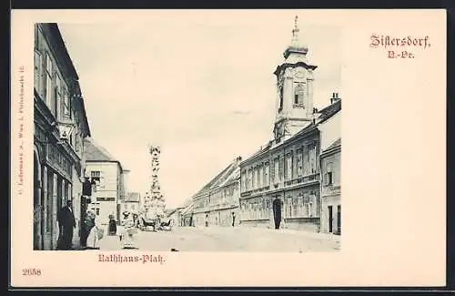 AK Zistersdorf /O.-Oe., Rathaus-Platz mit Pestsäule