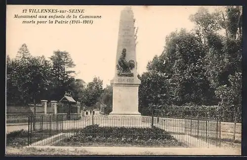 AK Villennes-su-Seine, Monument aux enfants de la Commune morts pour la Patrie