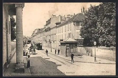 AK Saint-Germain-en-Laye, La Rue de la Republique