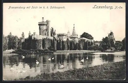 AK Laxenburg, Franzensburg mit Teich im K.k. Schlosspark