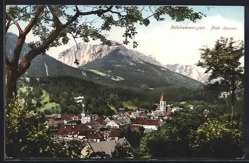 AK Aussee, Blick auf den Ort von einer baumbewachsenen Anhöhe aus