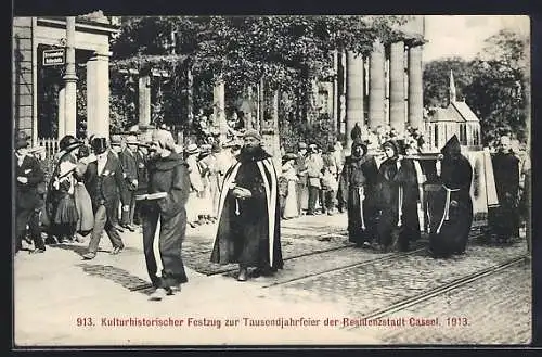 AK Kassel, Tausendjahrfeier, Kulturhistorischer Festzug 1913, Mönche tragen eine Kirche