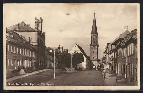 AK Kemnath /Opf., Stadtplatz mit Apotheke und Kirche