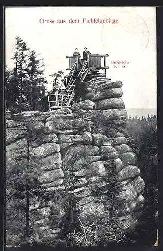 AK Burgstein / Fichtelgebirge, Wanderer auf der Aussichtsplatform